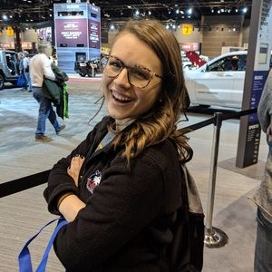 Meet your Posher, Lena